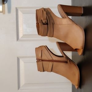 Tan/Brown Chunky Heel